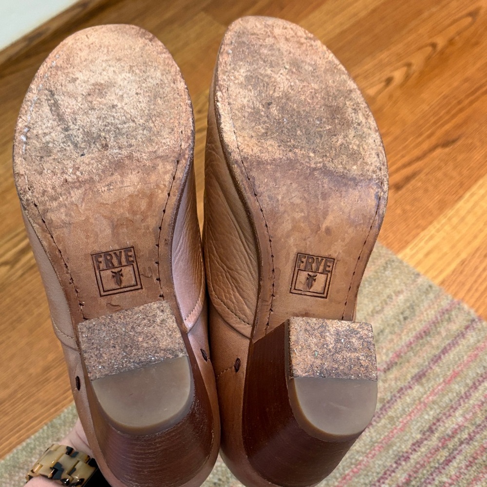 Frye Stella Slip-on - Picture 4 of 5